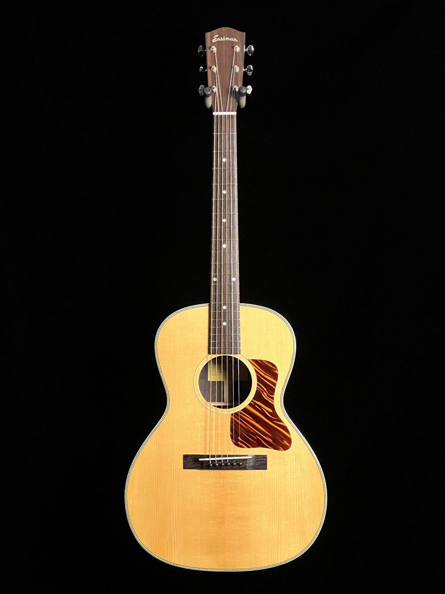 SOLD - Eastman E20 OOSS-TC OO Slope Shoulder Acoustic Guitar Adirondack Spruce / Solid Rosewood - New