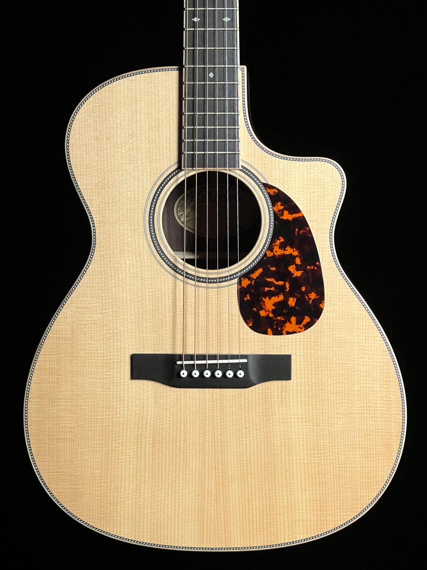 Larrivée OMV-40RE Legacy Series Sitka Spruce/Indian Rosewood Acoustic Guitar with L. R. Baggs StagePro Element - New